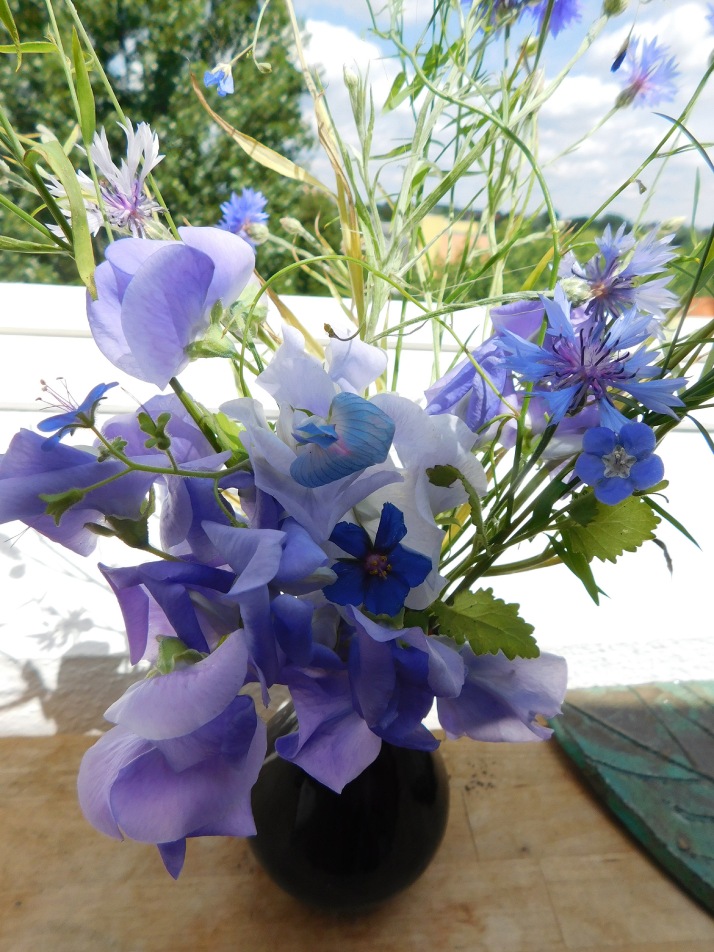 Blue bouquet in detail.